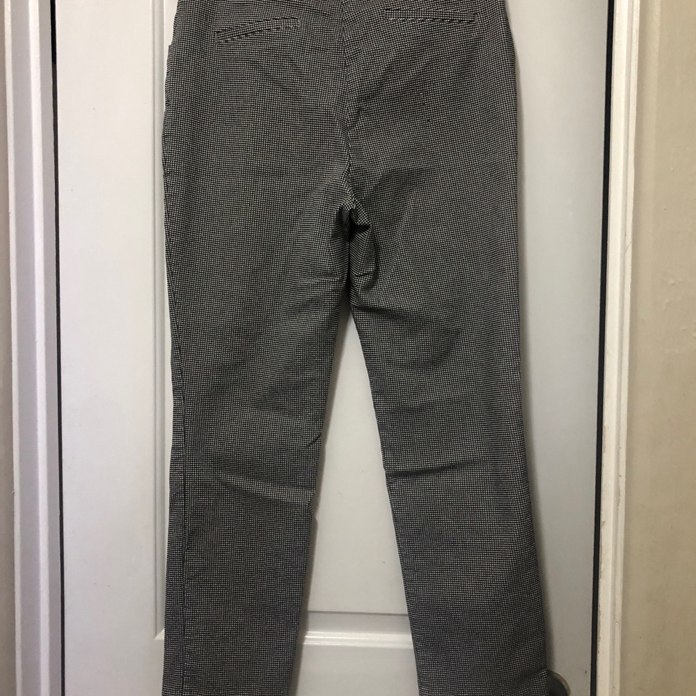 Hilary Radley Pull-On Slim Fit Sits at Waist Stretch Pants Black White Variety L - Picture 9 of 9